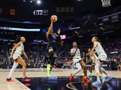 Valkyries find way to win late against Sky behind career nights from Kayla Thornton, Kaitlyn Chen